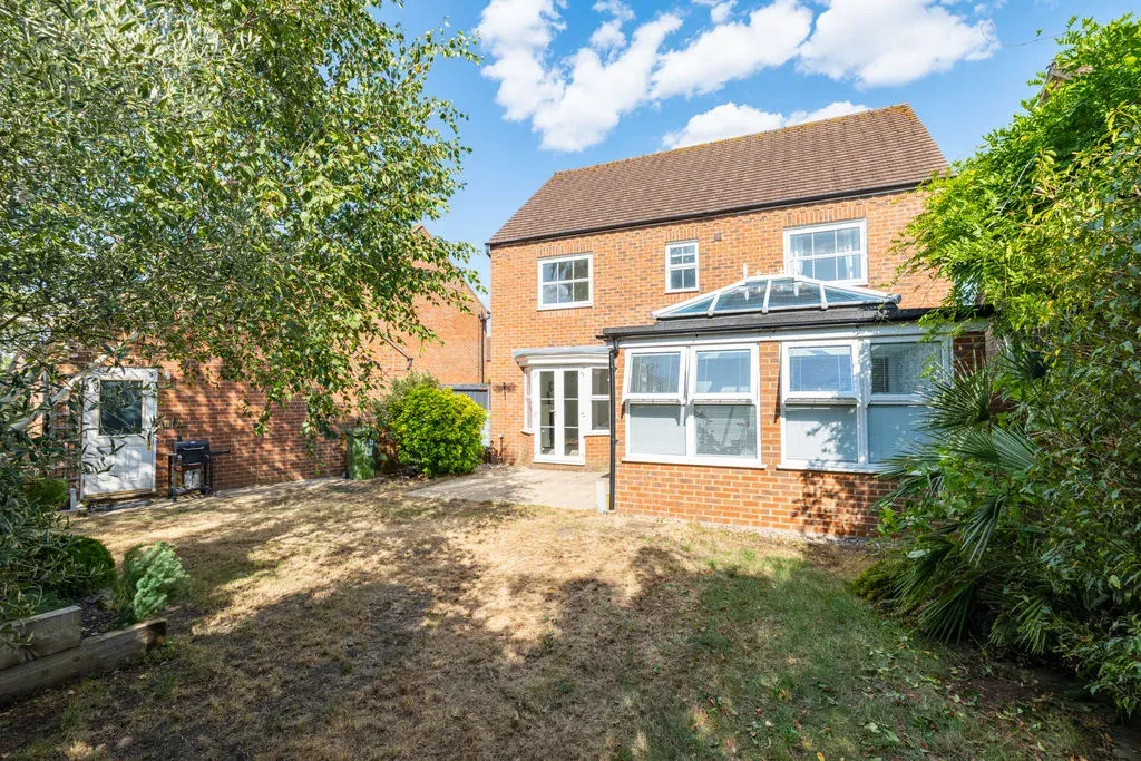 Ultra Avenue, Bletchley, Milton Keynes, Buckinghamshire, MK3 6GY, photo 24