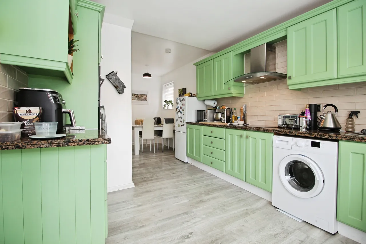 Home Lea, Leeds, LS26, photo 9