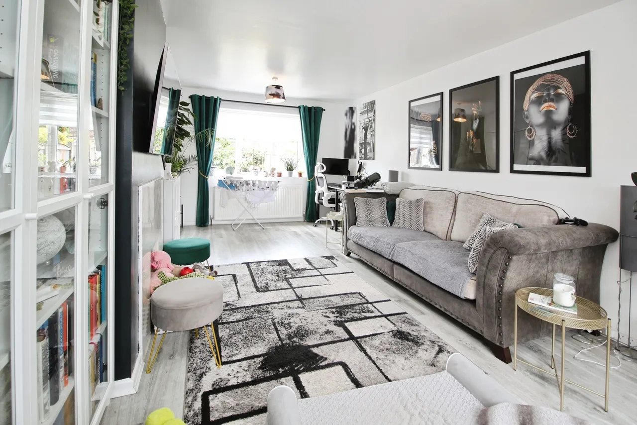 Home Lea, Leeds, LS26, photo 2