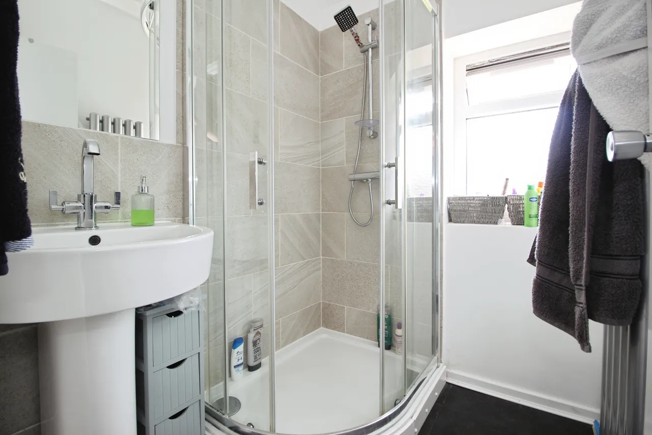Home Lea, Leeds, LS26, photo 13