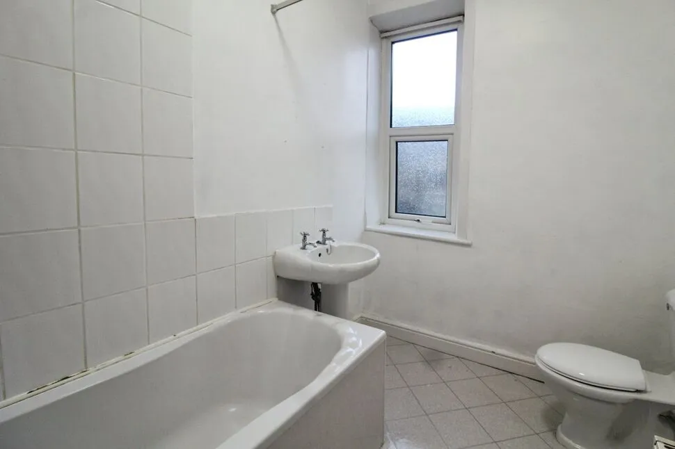 Glen Street, Colne, Lancashire, BB8, photo 9