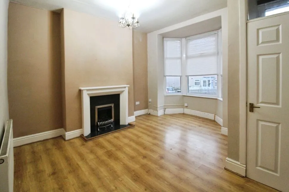 Glen Street, Colne, Lancashire, BB8, photo 12
