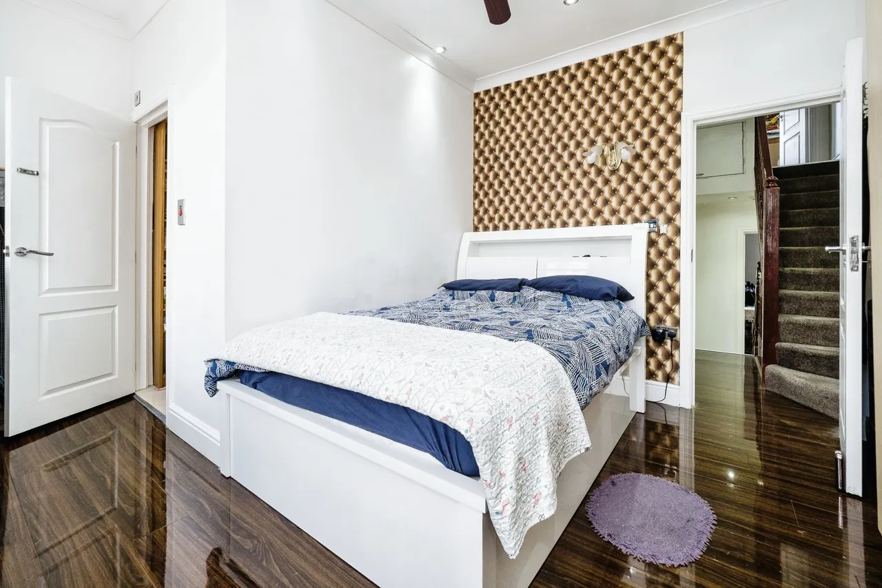 Caistor Park Road, Stratford, London, E15, photo 8