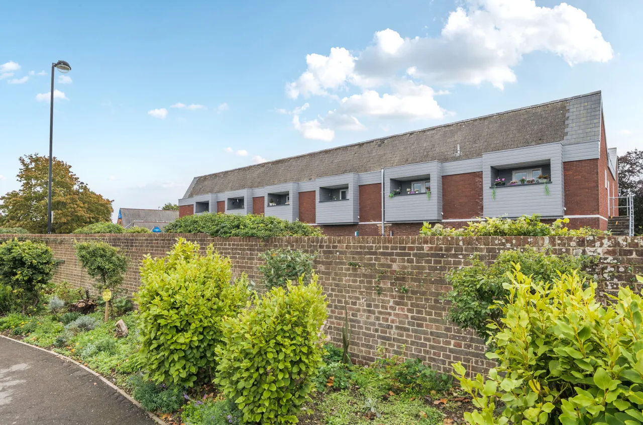 2 bed flat for sale, Stubbington Green, Fareham, PO14