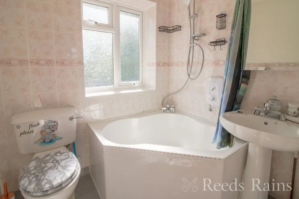Thamesdale, Whitby, Cheshire, CH65, photo 9