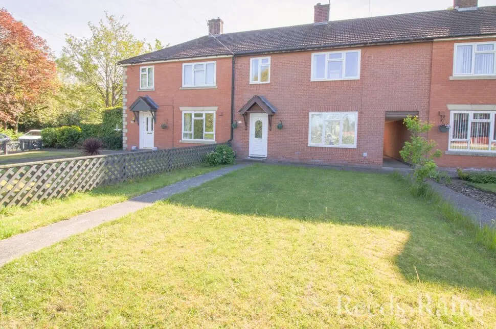 4 bed house for sale — Thamesdale, Whitby, Cheshire, CH65