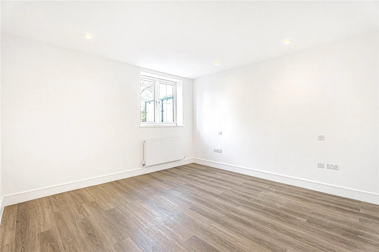 Chase Side, Southgate, London, N14 4PR, photo 7
