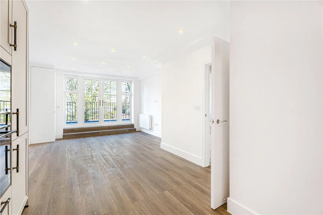 Chase Side, Southgate, London, N14 4PR, photo 4