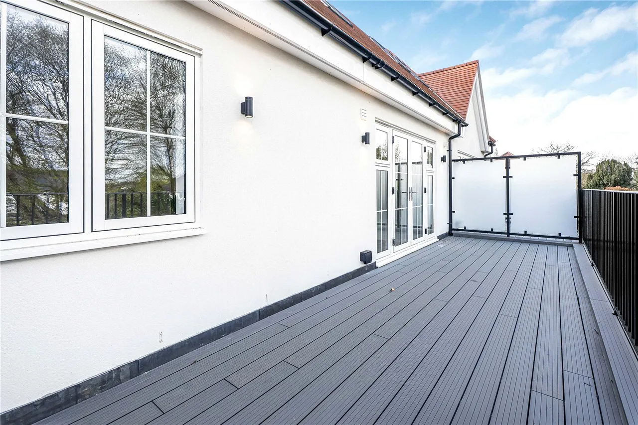 Chase Side, Southgate, London, N14 4PR, photo 10