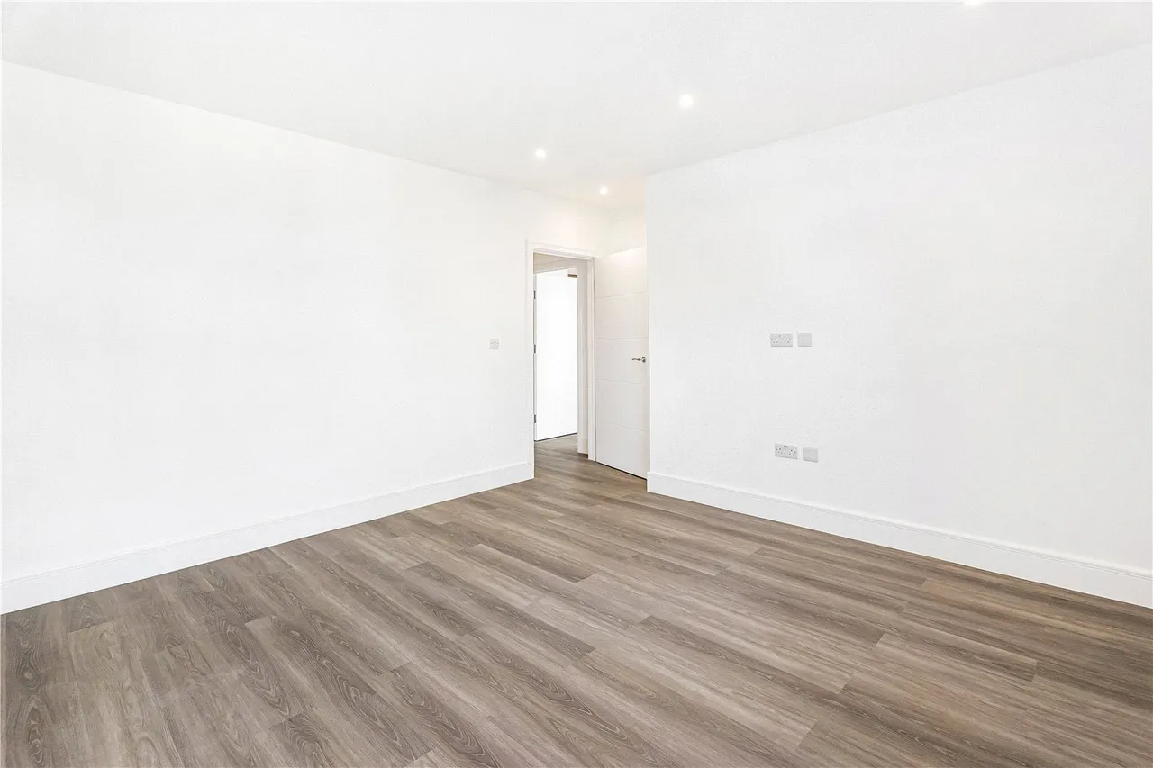 Chase Side, Southgate, London, N14 4PR, photo 6