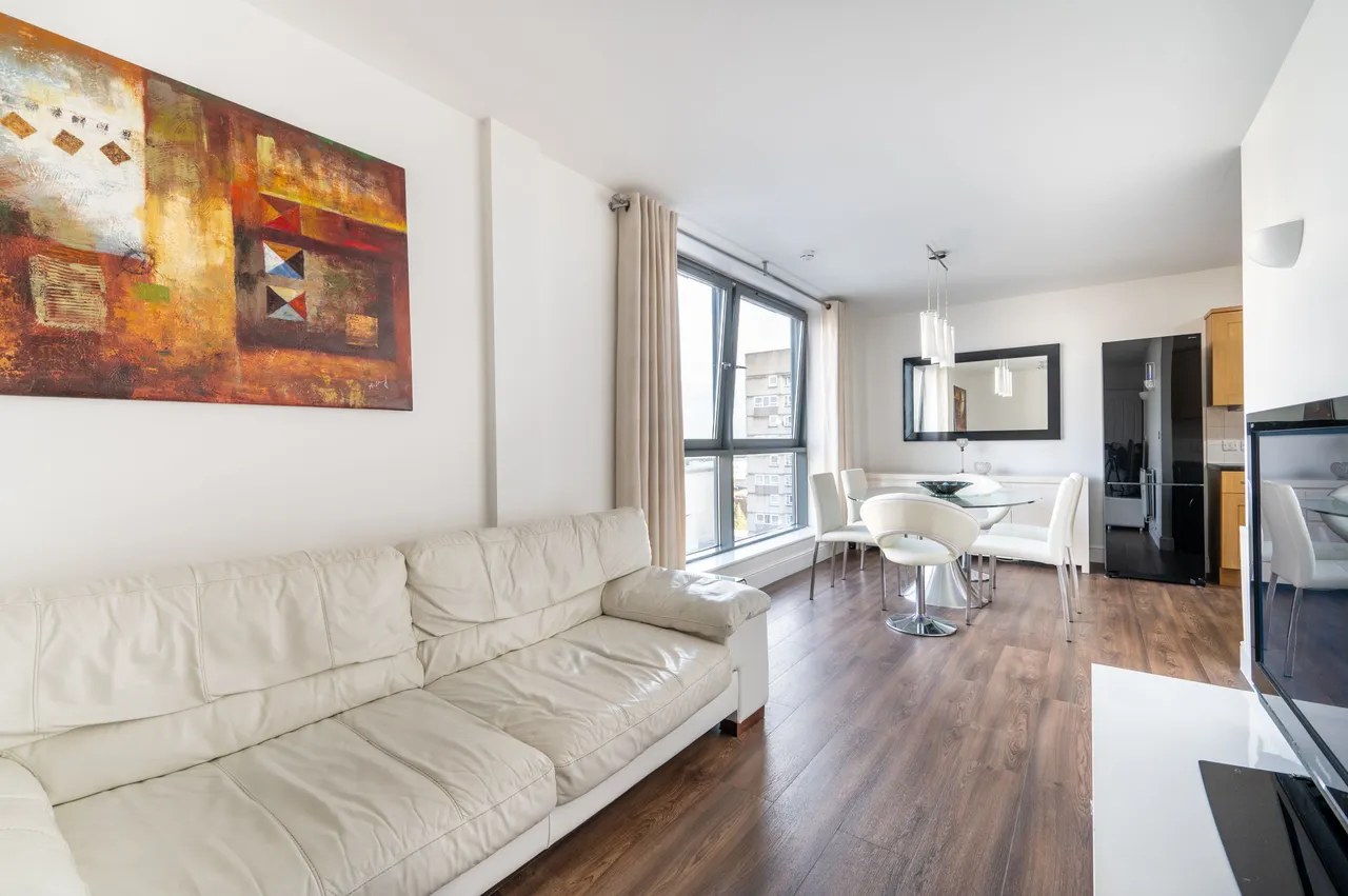 2 bed flat for sale, Wembley, HA0