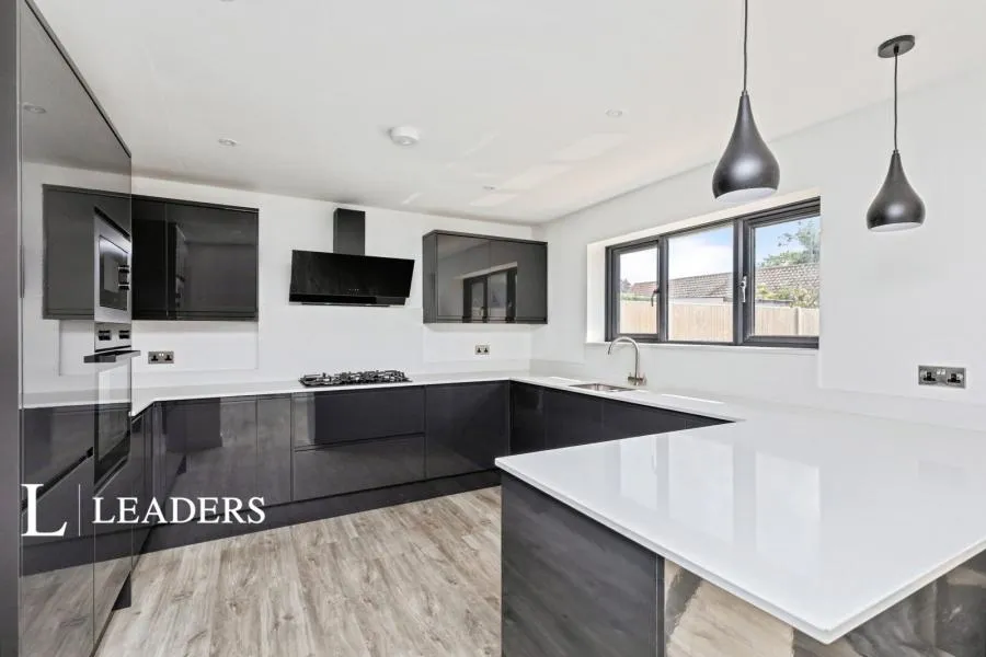 Swanbourne Road, Wick, BN17, photo 3