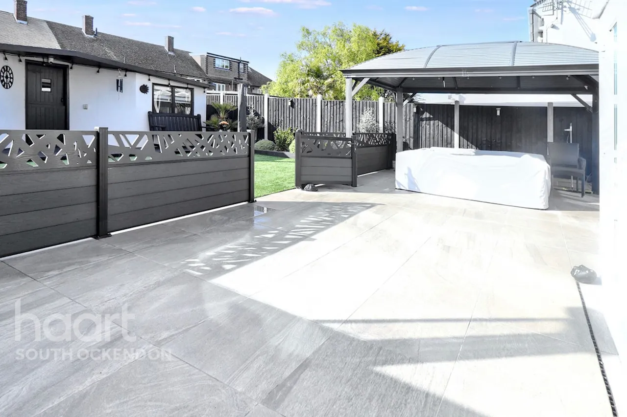 Swale Close, Aveley, RM15, photo 19