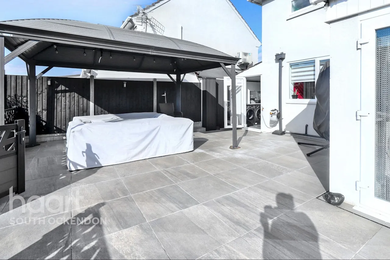Swale Close, Aveley, RM15, photo 20