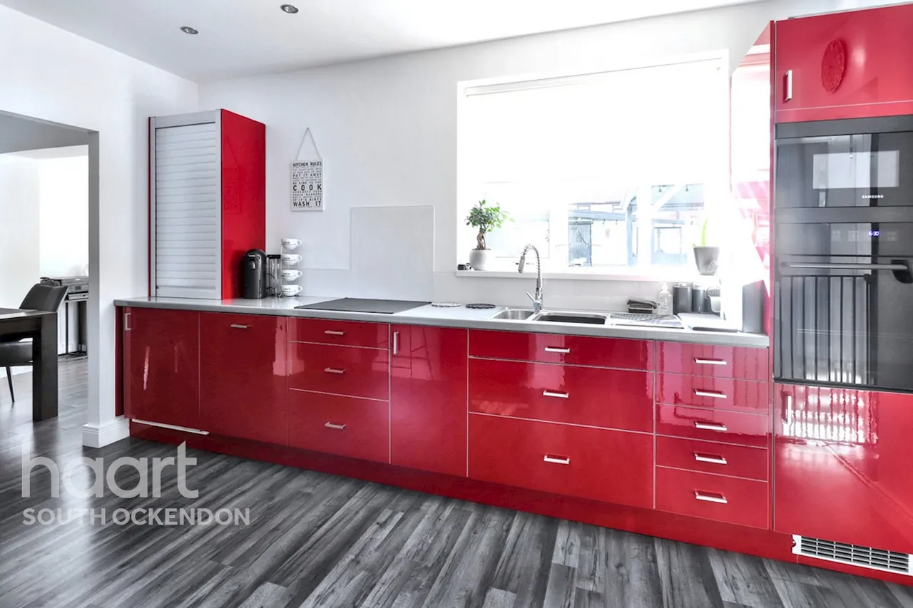 Swale Close, Aveley, RM15, photo 16