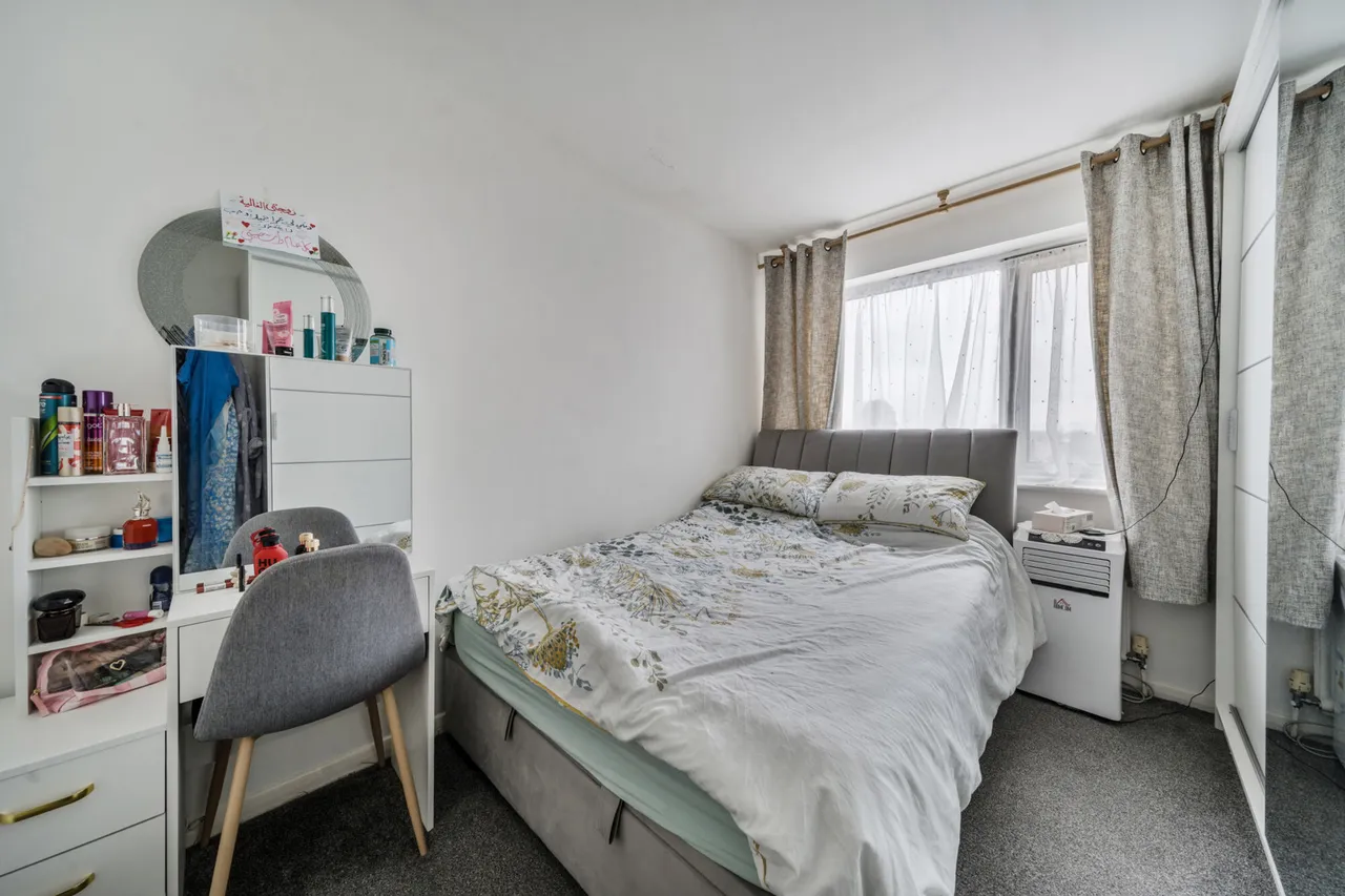 Balmain Close, Ealing, W5, photo 13