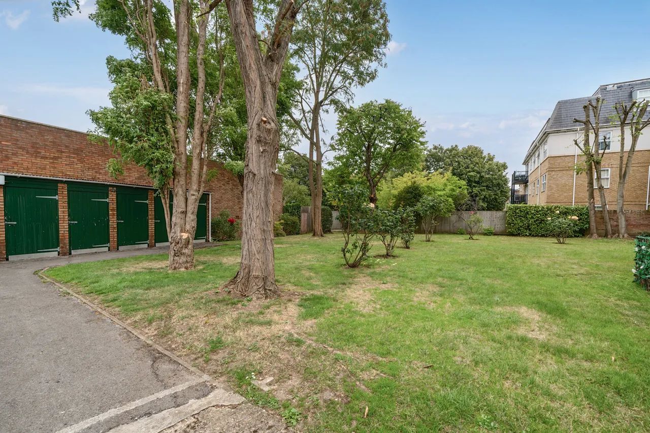 Balmain Close, Ealing, W5, photo 18