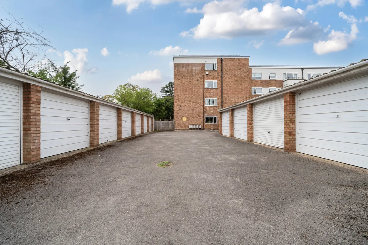 Balmain Close, Ealing, W5, photo 14
