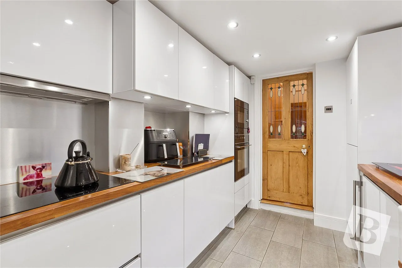 Wrotham Road, Gravesend, DA11, photo 15