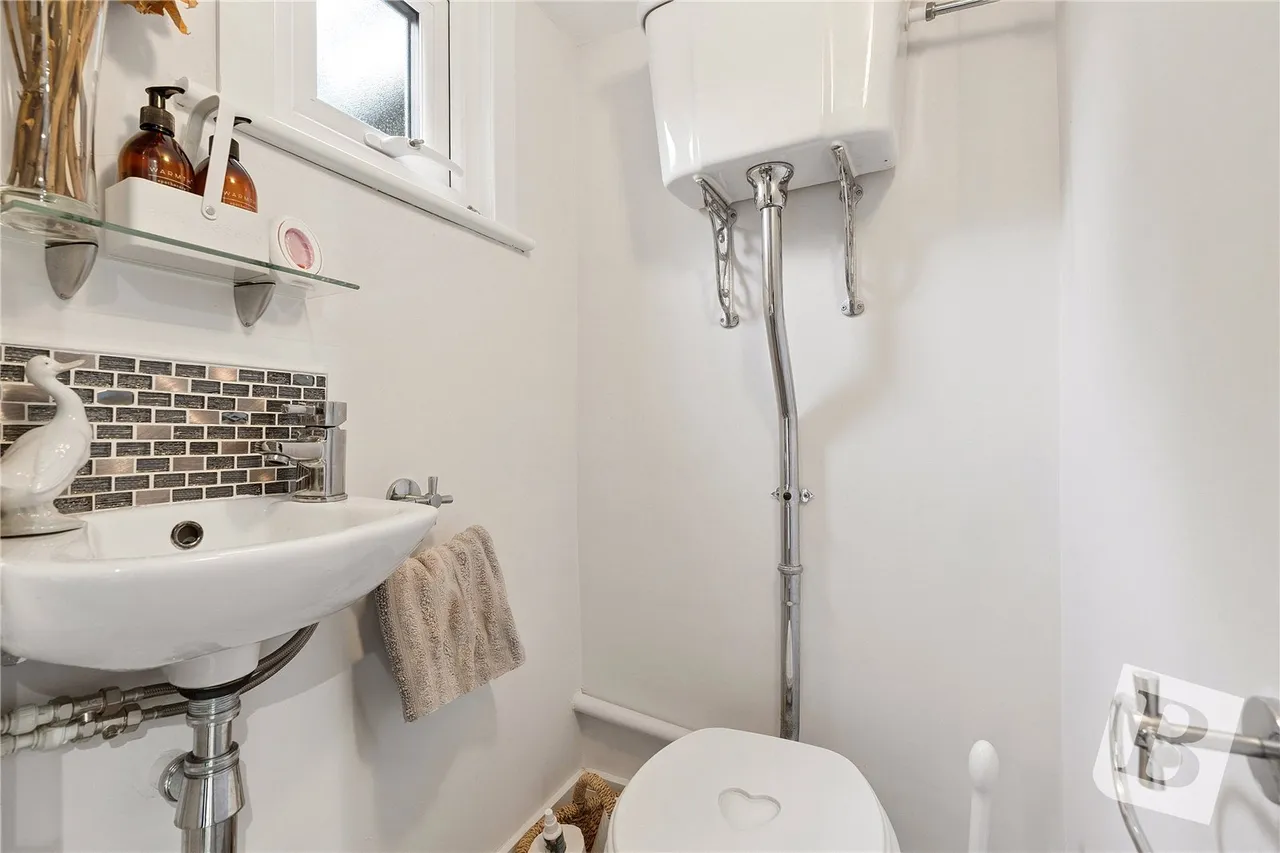 Wrotham Road, Gravesend, DA11, photo 16