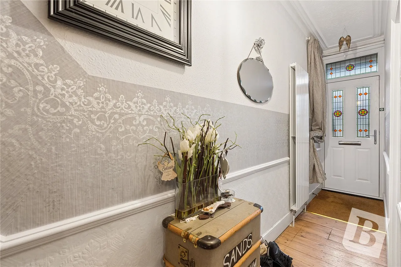 Wrotham Road, Gravesend, DA11, photo 17