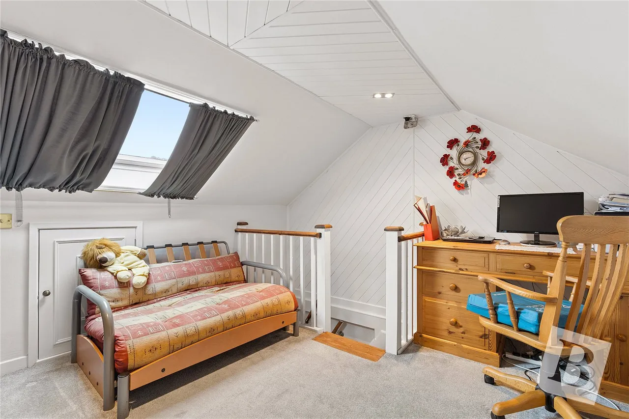 Wrotham Road, Gravesend, DA11, photo 13