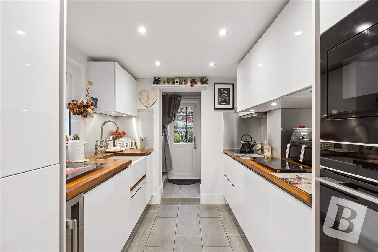 Wrotham Road, Gravesend, DA11, photo 4