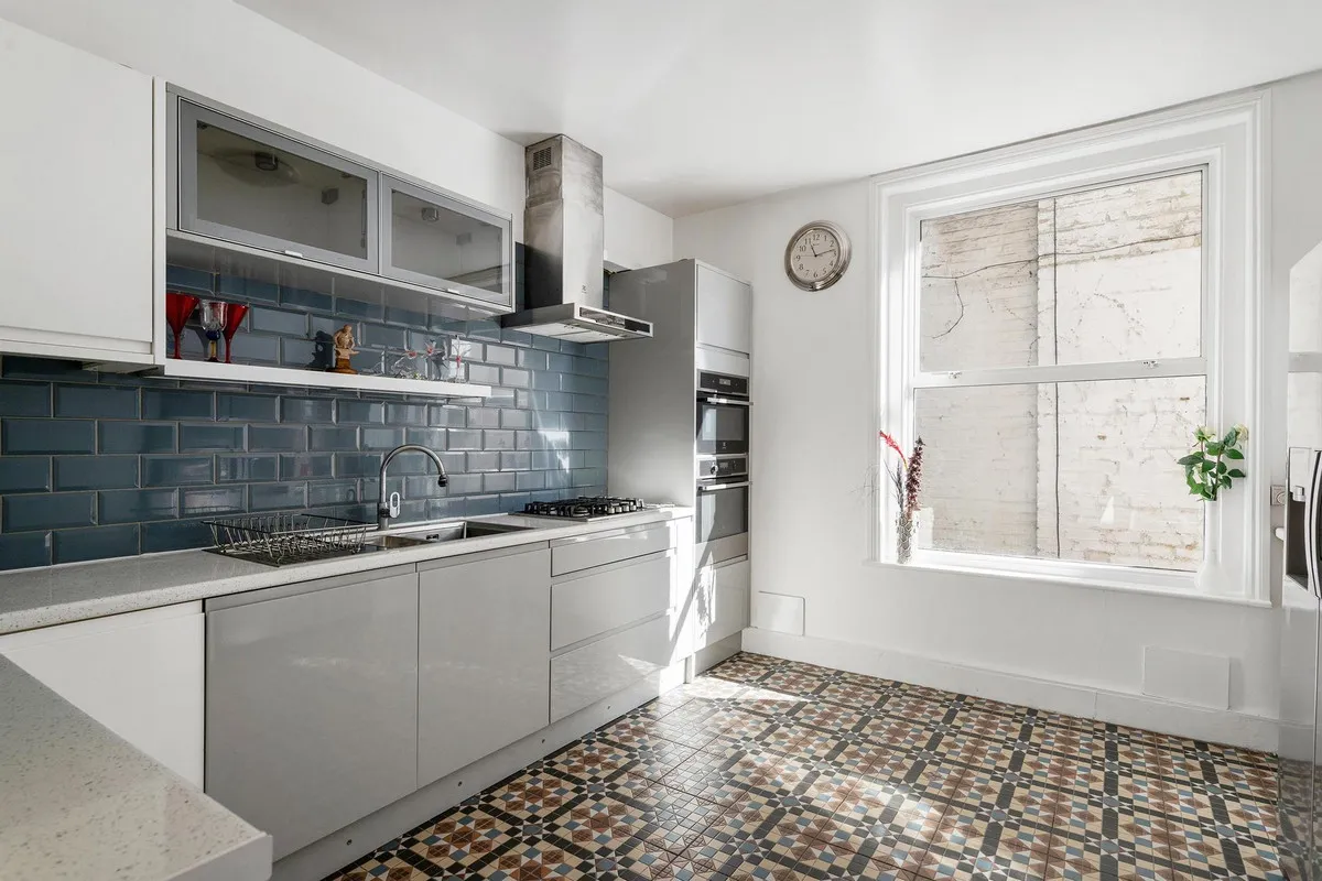 Castlebar Road, London, W5, photo 3