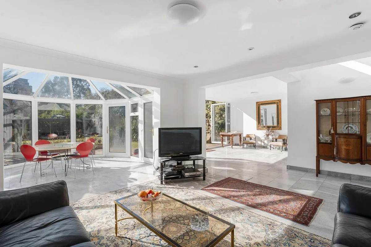 Castlebar Road, London, W5, photo 4