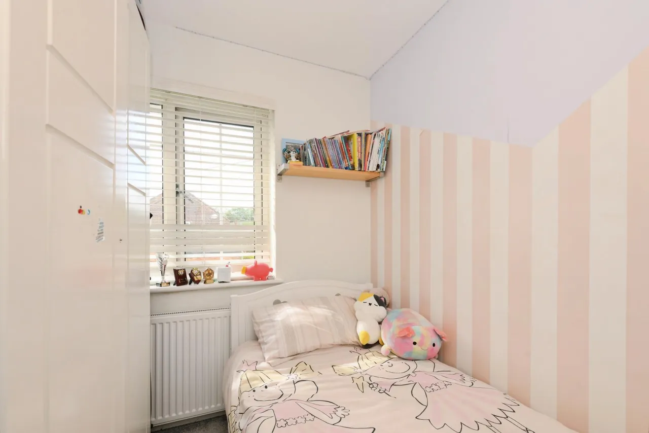 Rainer Close, Waltham Cross, EN8, photo 17