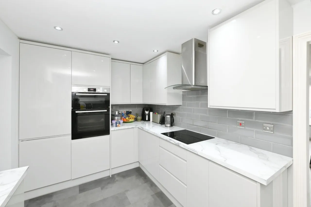 Rainer Close, Waltham Cross, EN8, photo 9