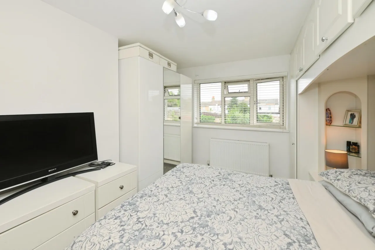 Rainer Close, Waltham Cross, EN8, photo 13