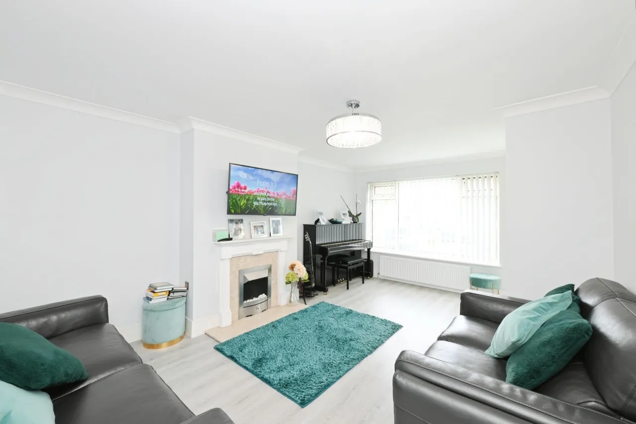 Rainer Close, Waltham Cross, EN8, photo 2