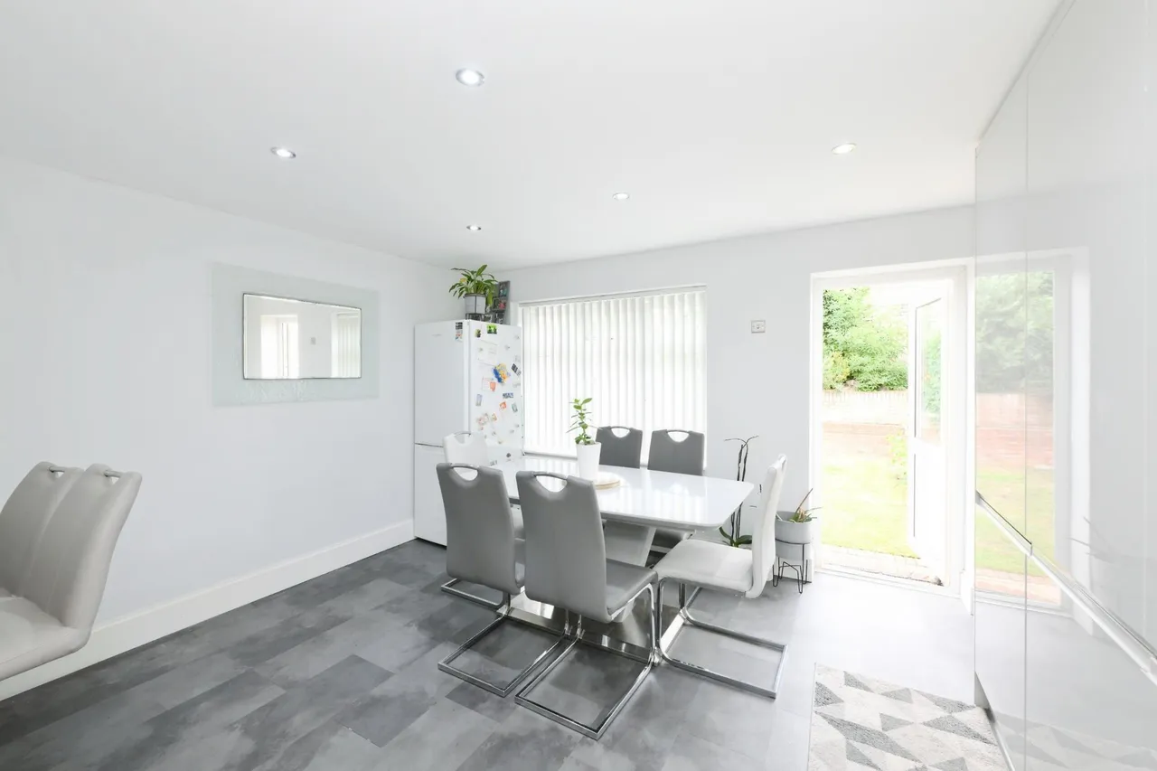 Rainer Close, Waltham Cross, EN8, photo 4