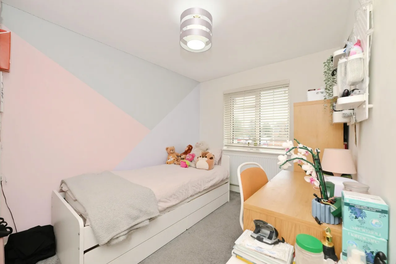 Rainer Close, Waltham Cross, EN8, photo 14