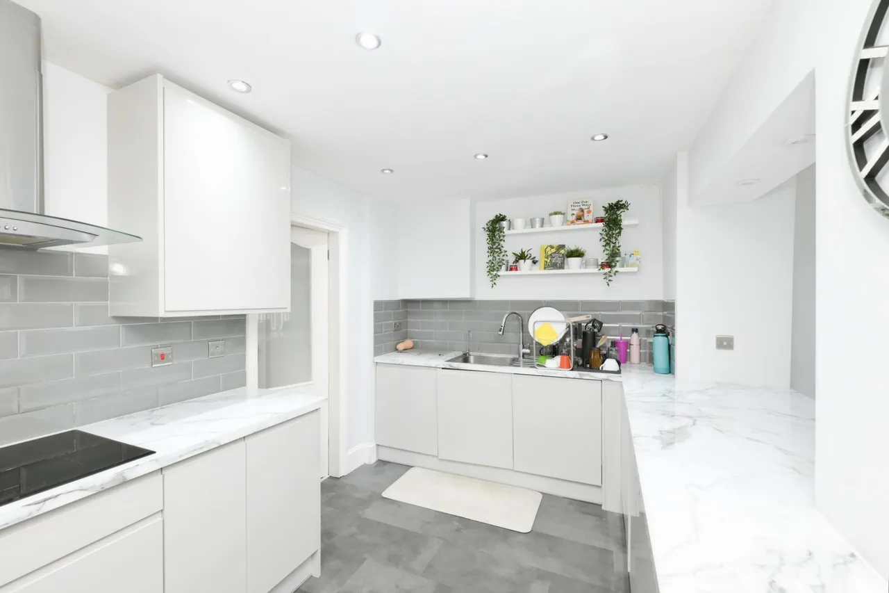Rainer Close, Waltham Cross, EN8, photo 11