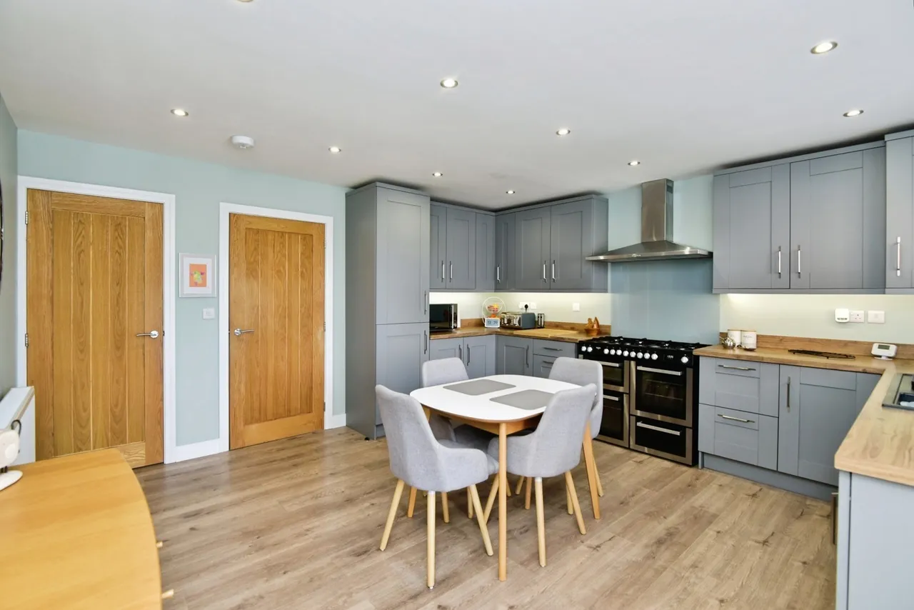 Kemball Court, Grove Road, Stoke-on-Trent, Staffordshire, ST4, photo 2