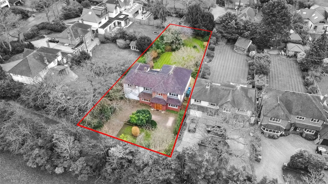 Old Farm Road, Hampton, TW12 3RL, photo 21