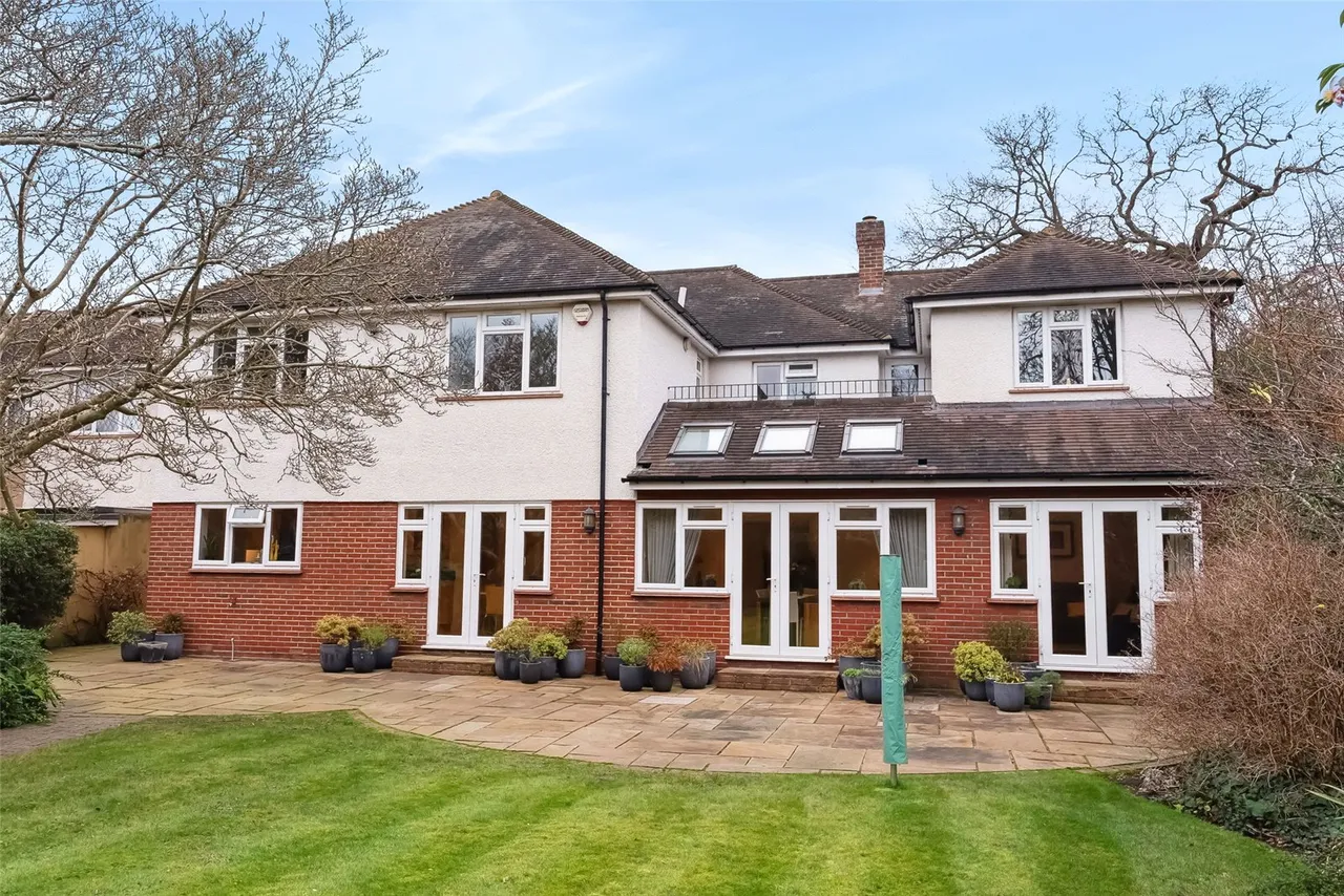 Old Farm Road, Hampton, TW12 3RL, photo 19