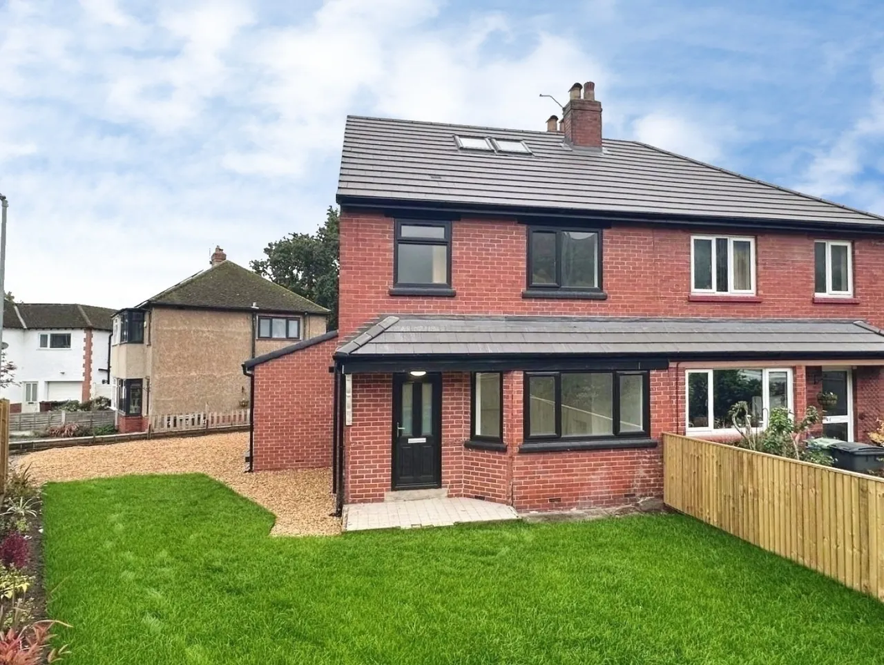 4 bed house for sale, Bradford Road, Otley, LS21