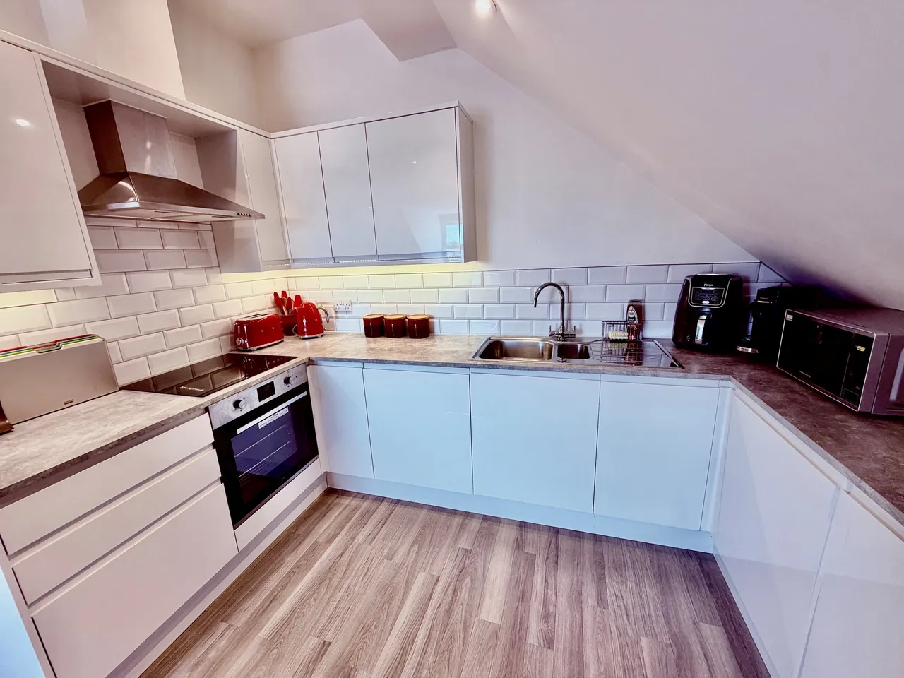 Millennium House, Shortmead Street SG18, photo 4