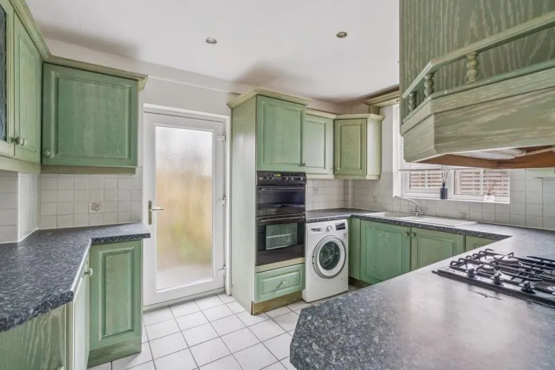 High Elms Close, Northwood, photo 2