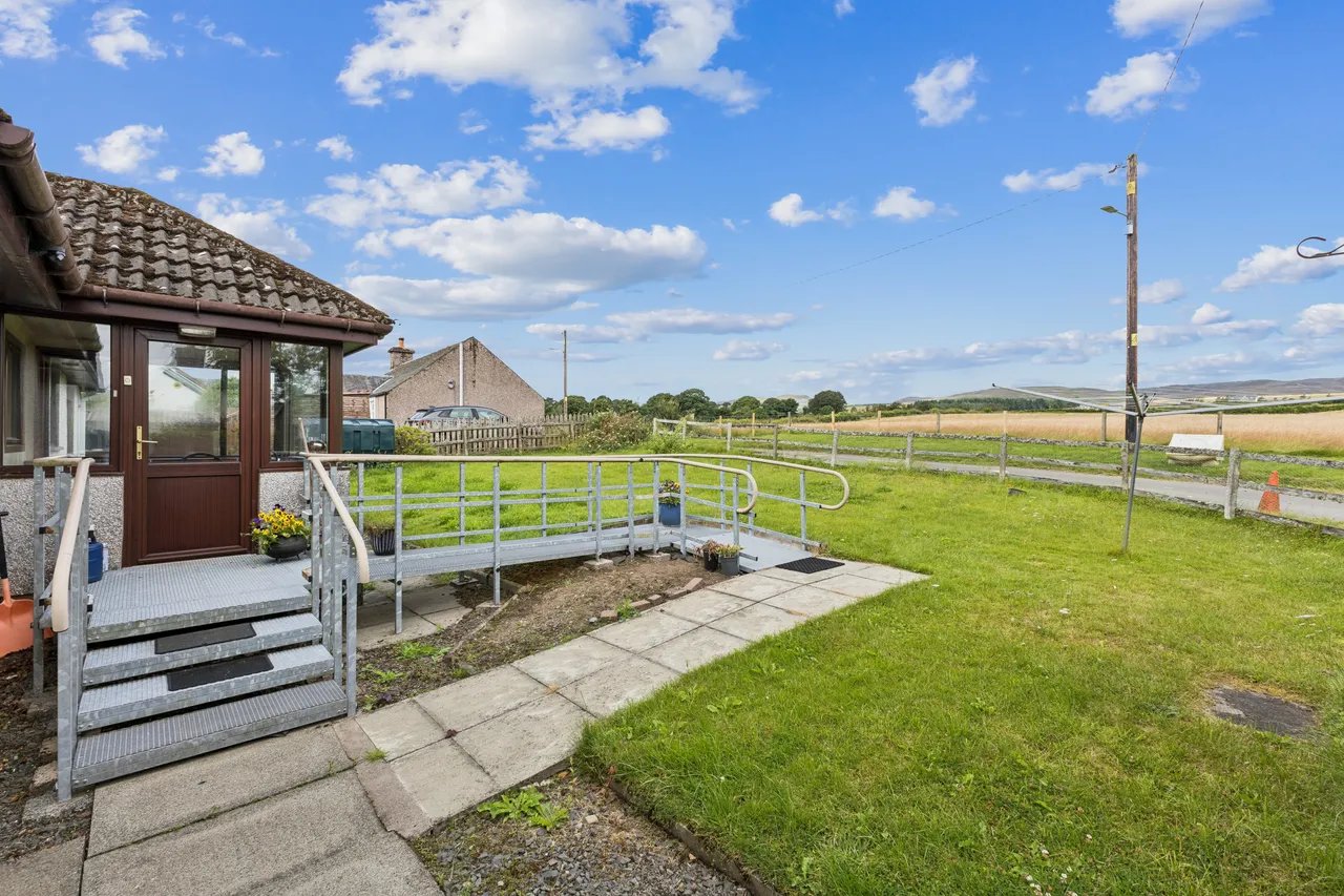 Glenfield Cottage, Logiealmond, PH1, photo 16