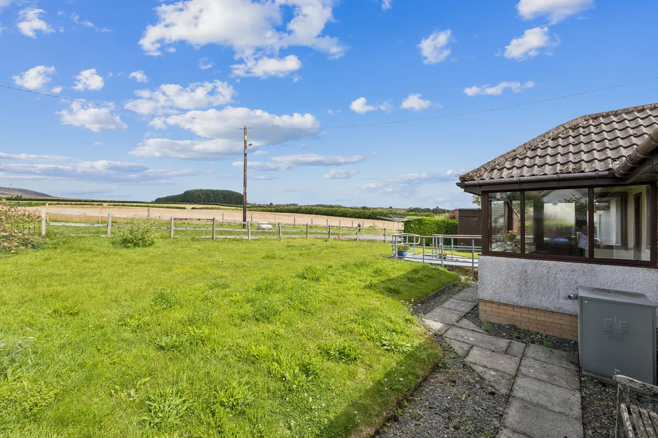Glenfield Cottage, Logiealmond, PH1, photo 19