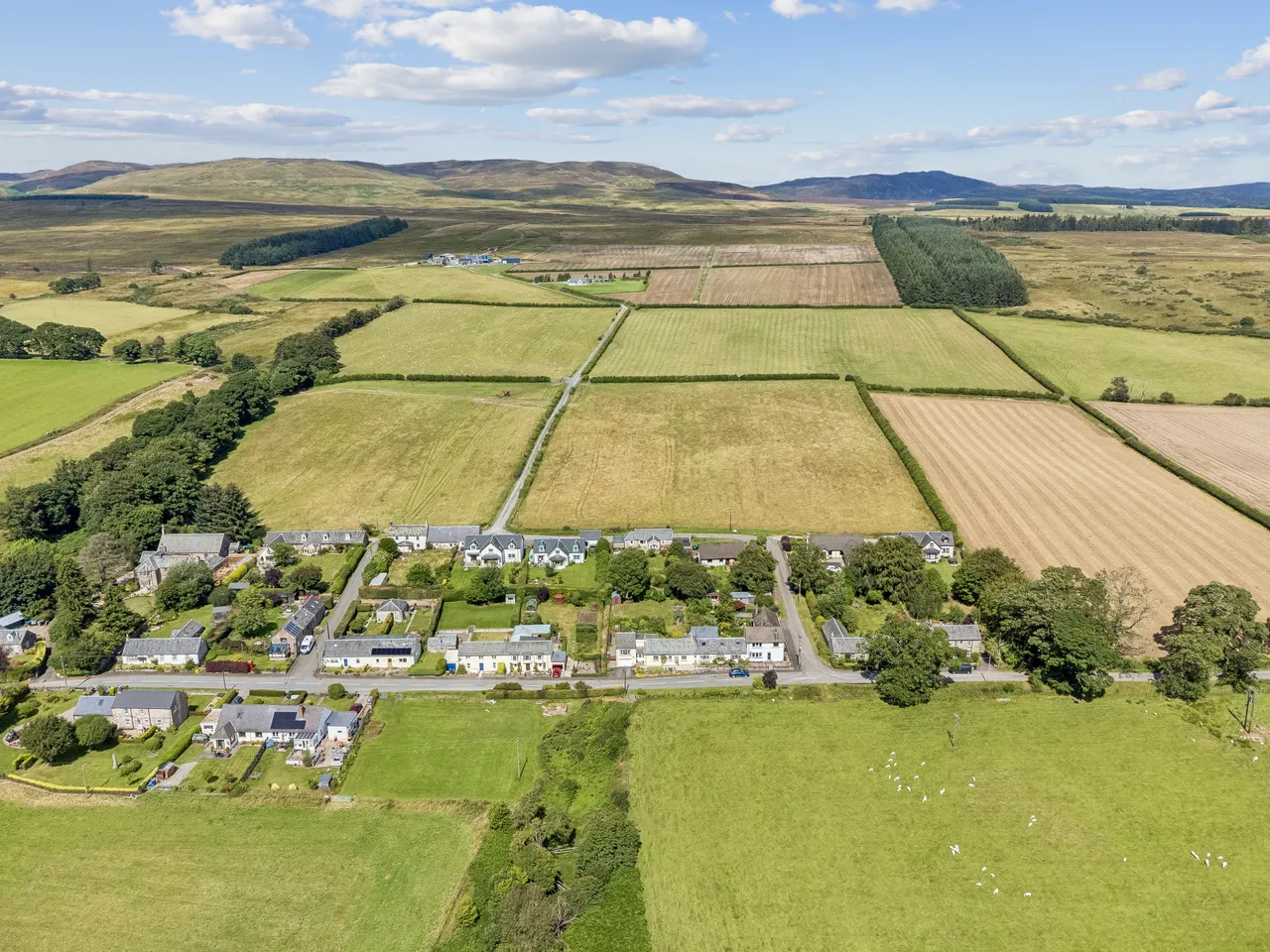 Glenfield Cottage, Logiealmond, PH1, photo 22