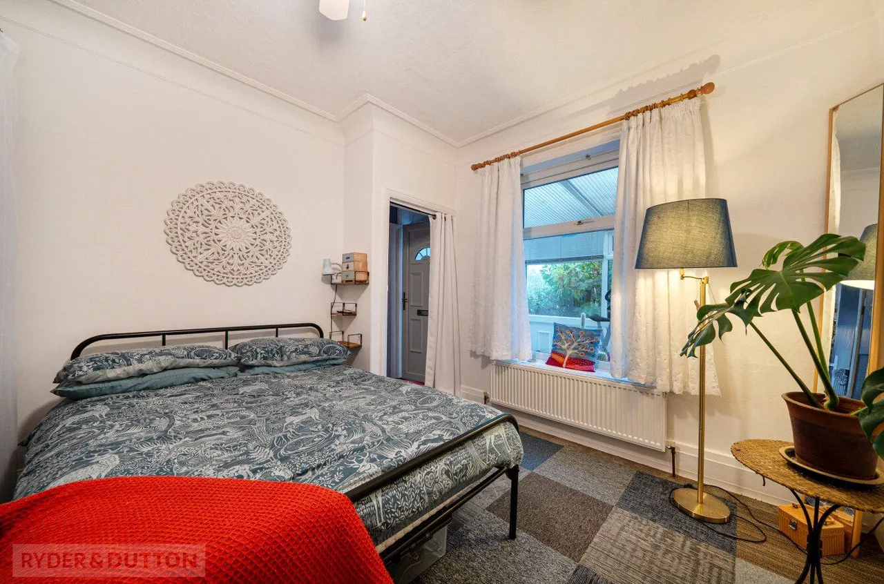 Hollins Lane, Sowerby Bridge, HX6, photo 12