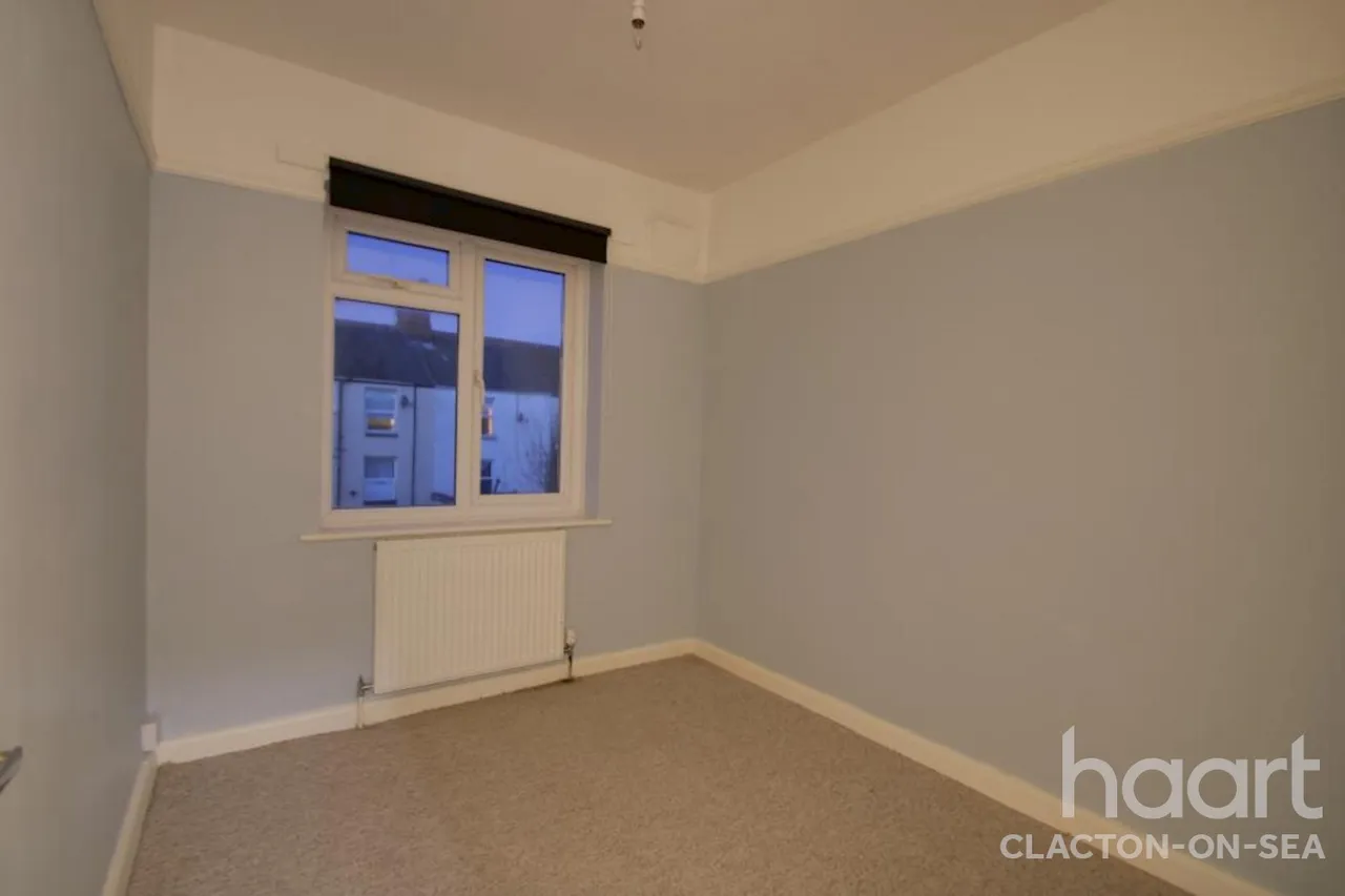 Vansittart Street, CO12, photo 5