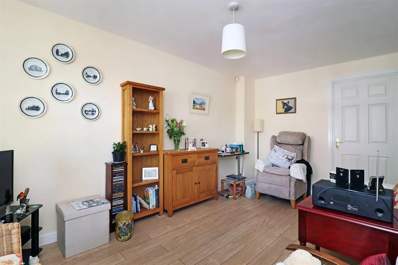 Braystones Close, Timperley, Cheshire WA15 7RB, photo 18