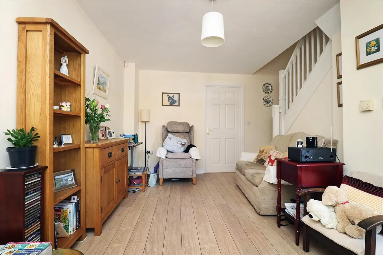 Braystones Close, Timperley, Cheshire WA15 7RB, photo 4