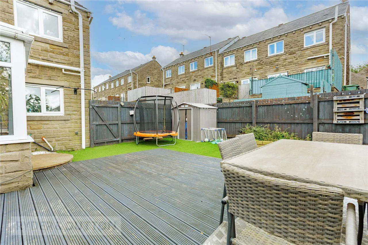 New Street, Lees, OL4, photo 16